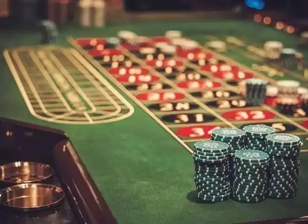pokpel live dealer studio with multiple camera angles